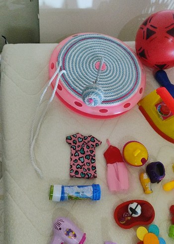 Renkli Çeşitli Oyuncak Seti - Görsel 3