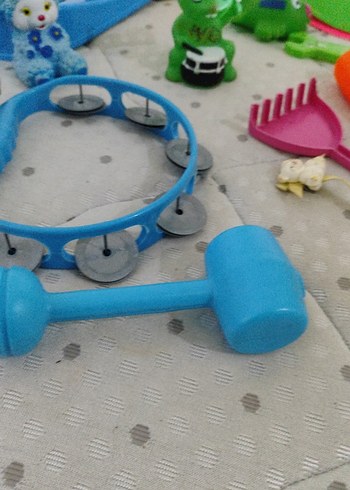 Renkli Çeşitli Oyuncak Seti - Görsel 16