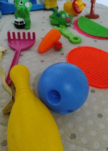 Renkli Çeşitli Oyuncak Seti - Görsel 9