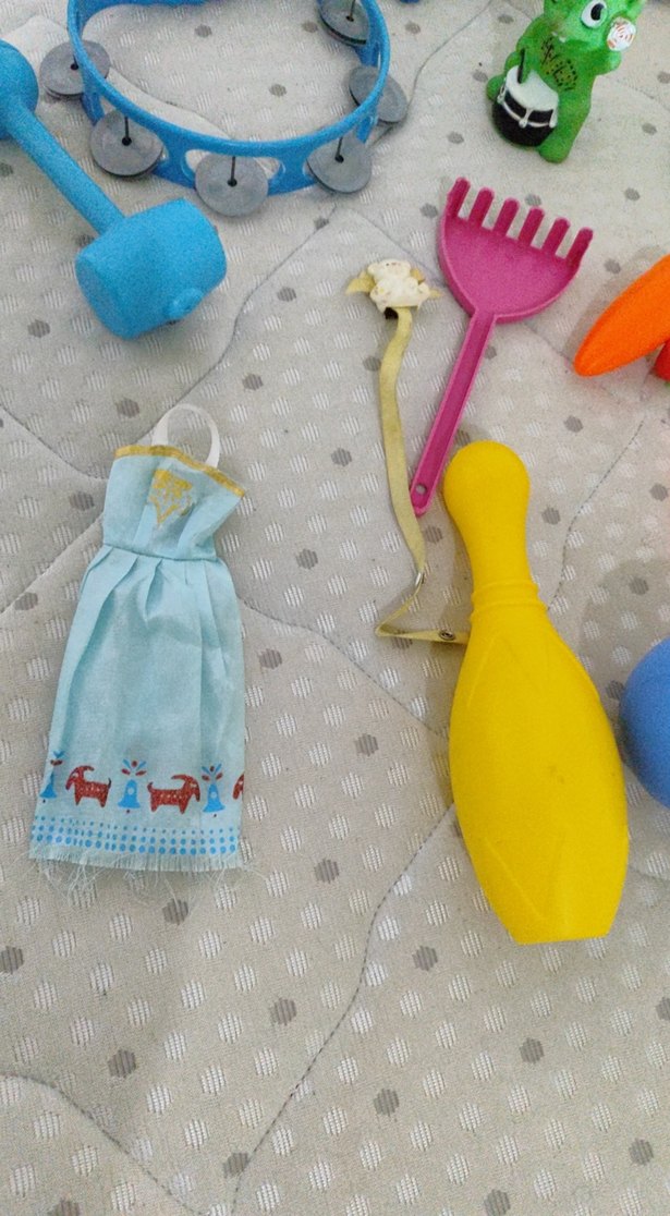 Renkli Çeşitli Oyuncak Seti - Görsel 2