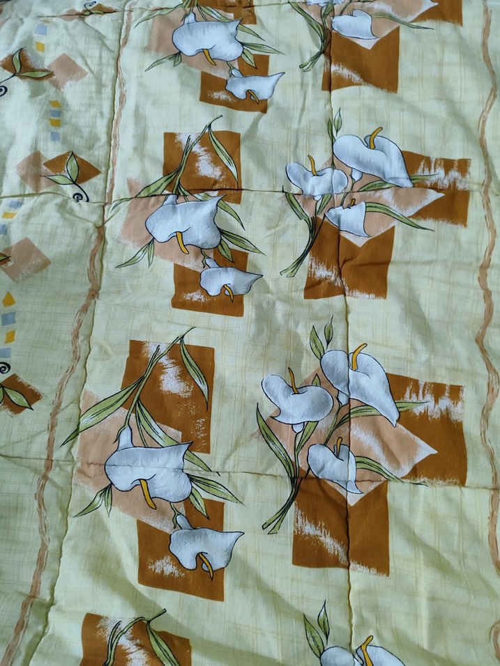 Bej Çiçek Desenli yorgan - Görsel 5