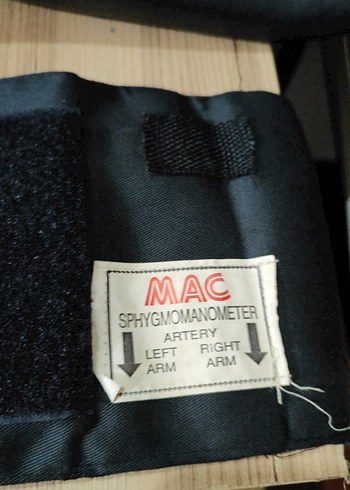 MAC MAc Siyah Tansiyon Aleti Seti