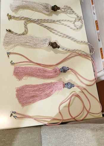Pembe ve Krem Bohem Nakışlı Perde Bağı