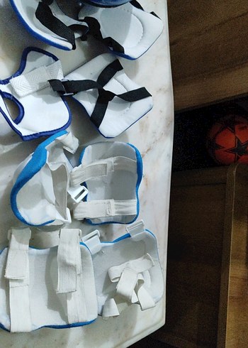 Plastik Motosiklet kaskı Dizlikleri Velcro Kapamalı - Görsel 10