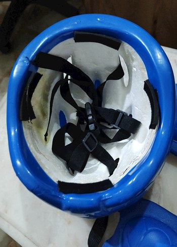 Plastik Motosiklet kaskı Dizlikleri Velcro Kapamalı - Görsel 6