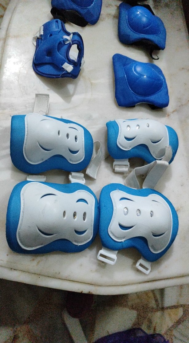 Plastik Motosiklet kaskı Dizlikleri Velcro Kapamalı - Görsel 3