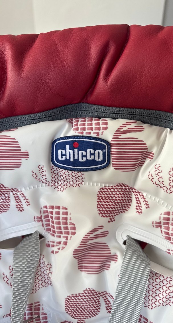 Kırmızı ve Gri Chicco Mama Sandalyesi - Görsel 3