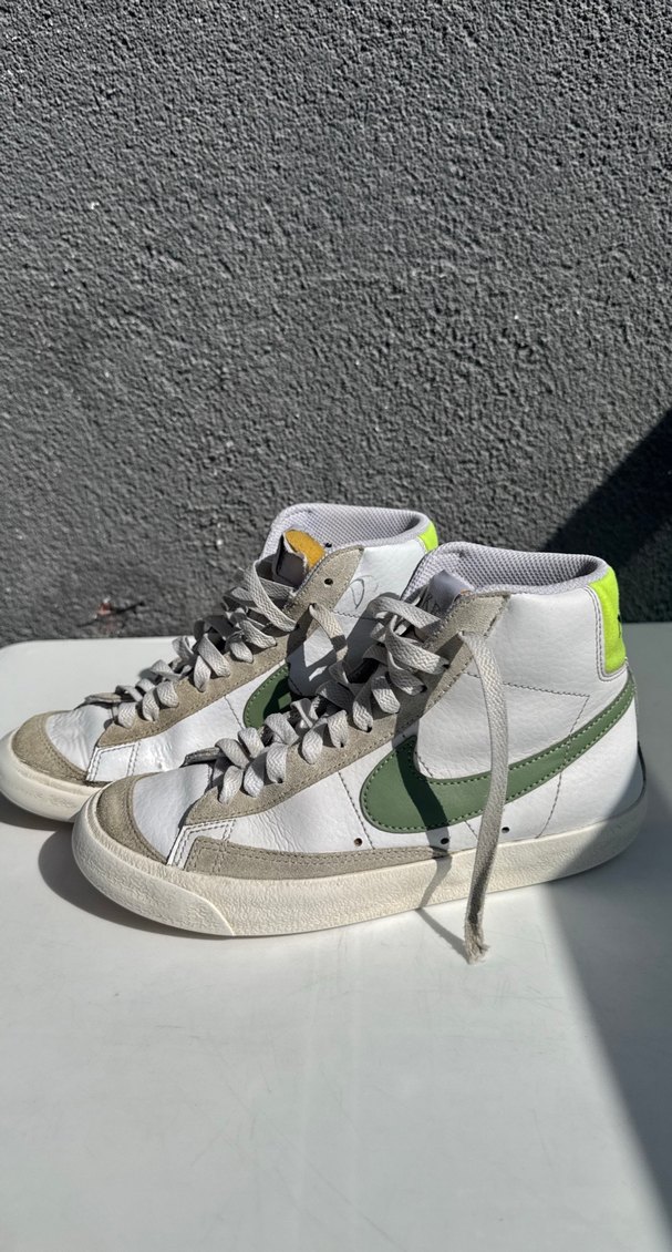 Nike Beyaz Kadın Spor Ayakkabı Velcro Bağcıklı - Görsel 5