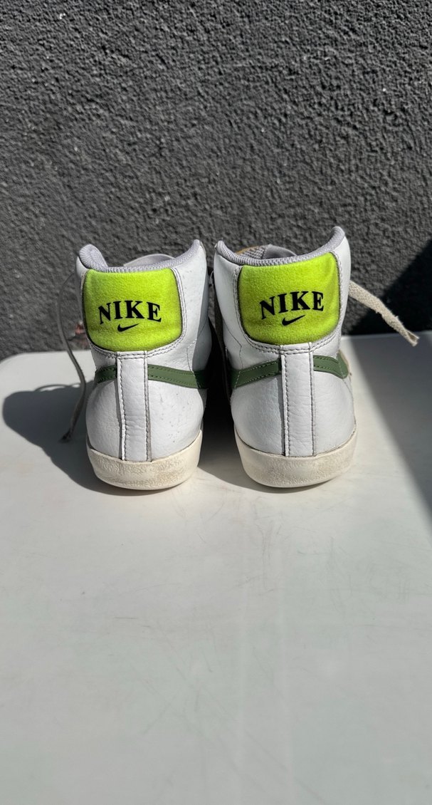 Nike Beyaz Kadın Spor Ayakkabı Velcro Bağcıklı - Görsel 3