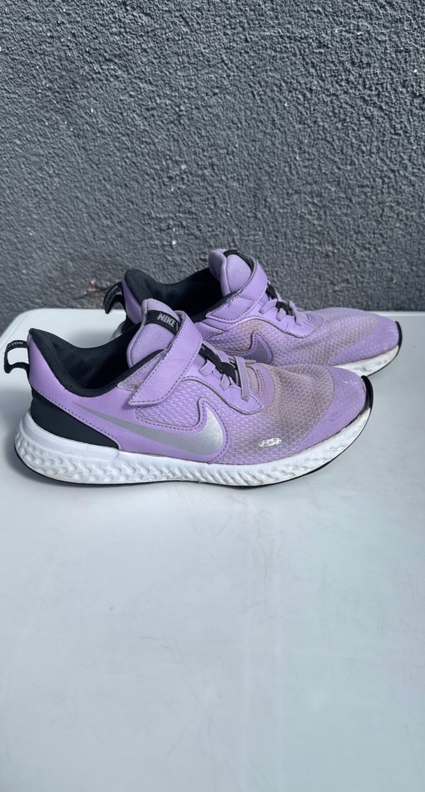 35 Numara Nike Kız Çocuk Mor Cırt Cırtlı Spor Ayakkabı - Görsel 2