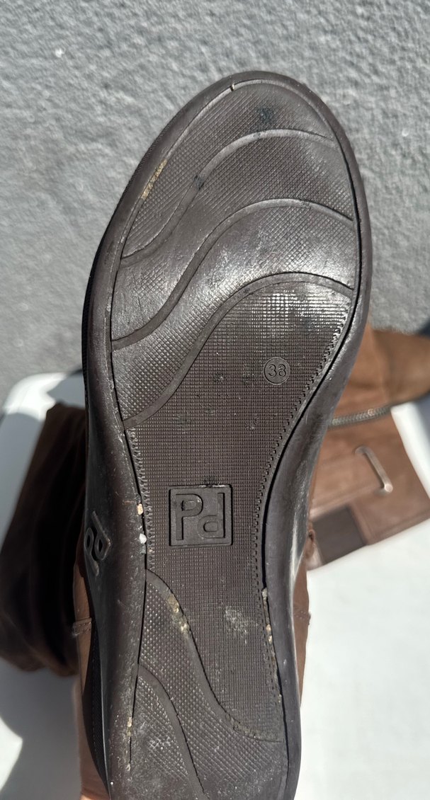 38 numara. Kahverengi Kadın Süet Tokalı Dizüstü Bot - Görsel 4