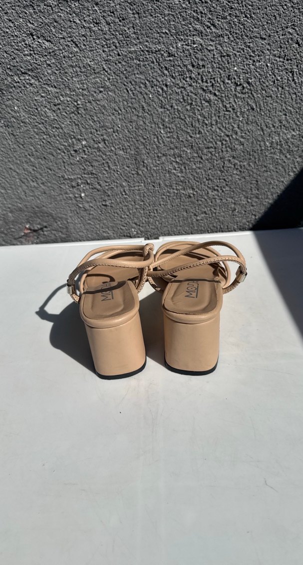 39 numara. Bej Minimalist İnce Topuklu Kadın Sandalet - Görsel 3
