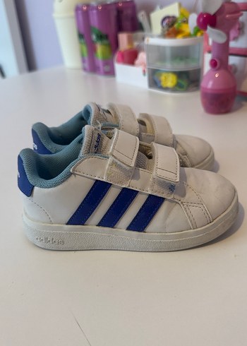 Adidas Erkek Çocuk Beyaz Adidas Spor Ayakkabı 25,5 numara