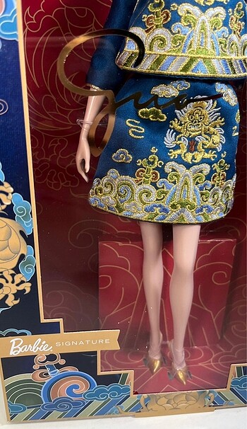  Beden Renk Barbie Signature Çin yılbaşısı bebeği