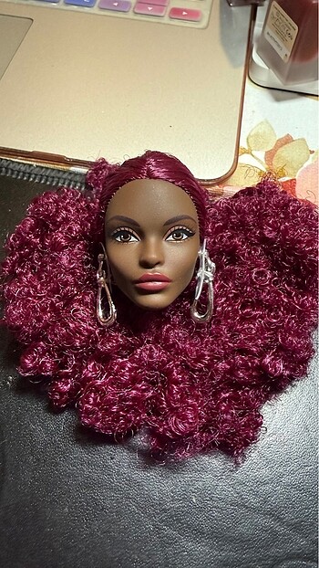  Barbi basics baş