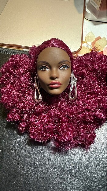 Barbi basics baş
