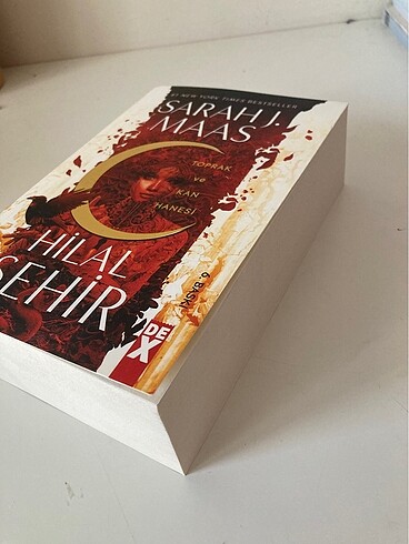 Beden Hilal Şehir 1 Toprak ve Kan Hanesi/Dex yayınları / Sarah J. Maas