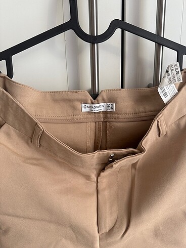 Stradivarius Pantolon
