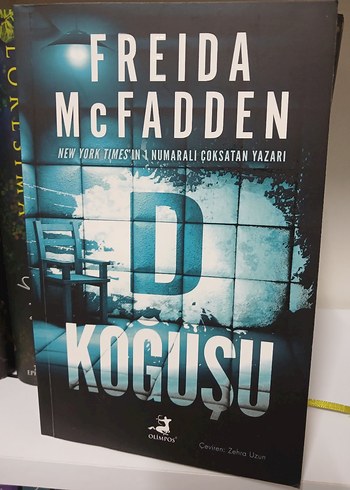 D koğuşu, Her şeyden önce sen, Acı kahve ortak ilan