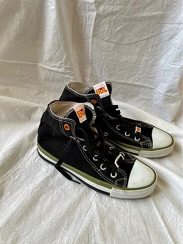 Siyah converse