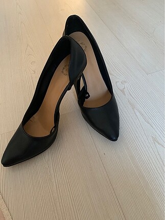 Stiletto siyah 39 numara