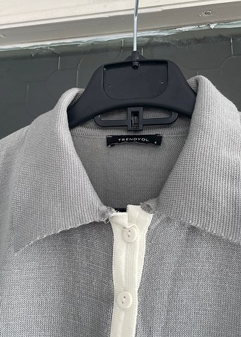 Gri Düğmeli Kadın Keten Hırka - Görsel 4