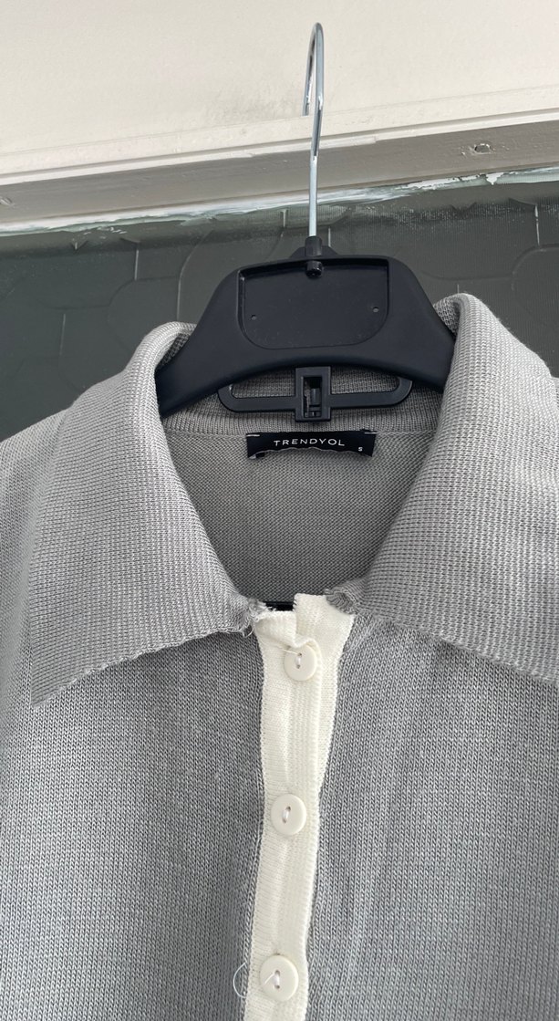 Gri Düğmeli Kadın Keten Hırka - Görsel 4