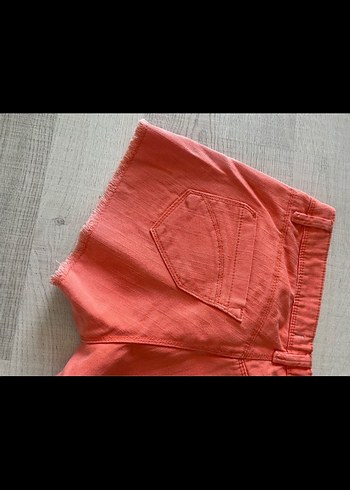 Düğmeli Pembe Mini Denim Şort - Görsel 6