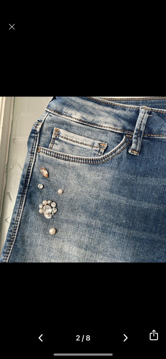 Boncuk İşlemeli Mavi Mini Denim Şort - Görsel 2