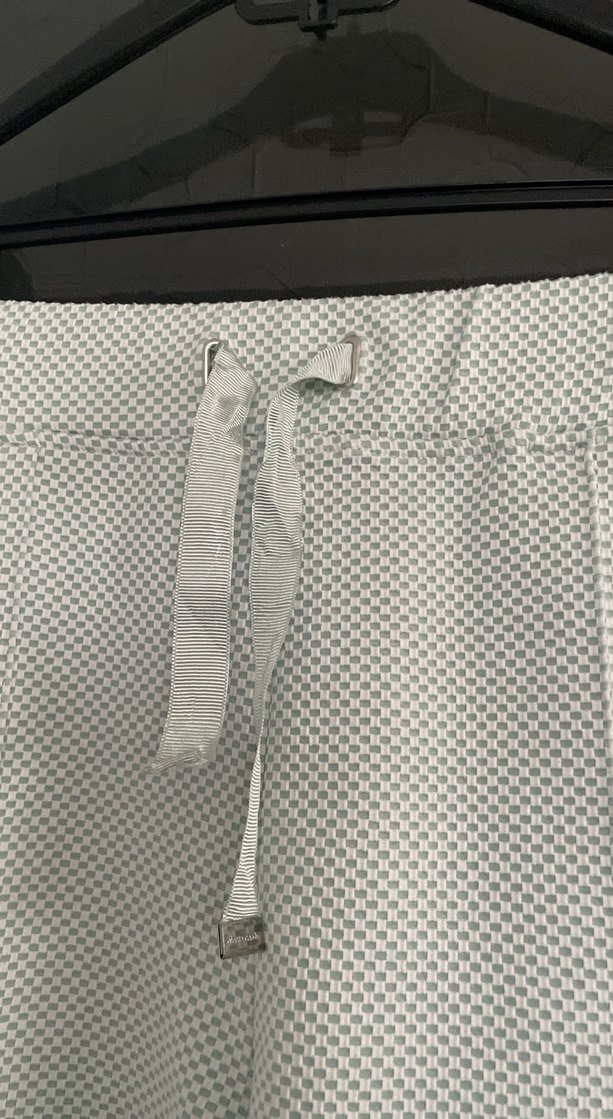 Gri Mini Bol Kesim Kemerli Şort - Görsel 2