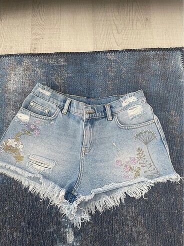 Zara Marka Jean Şort