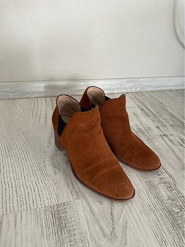 Zara Bot