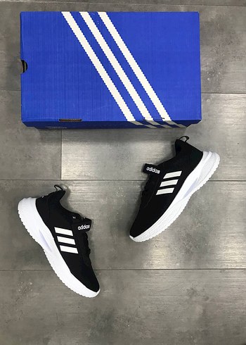 35 Beden siyah Renk Adidas Siyah Beyaz Erkek Spor Ayakkabı