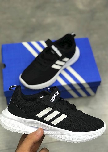 Adidas Siyah Beyaz Erkek Spor Ayakkabı