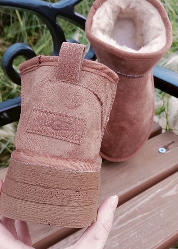 Ugg Bej Süet Dolgu Topuklu Günlük Kadın Bot