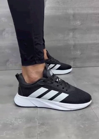 Siyah Beyaz Bağcıklı Erkek Spor Ayakkabı