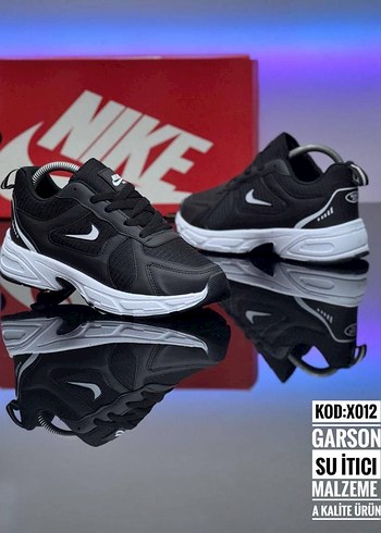 Siyah Kadın Spor Ayakkabı Velcro Detaylı