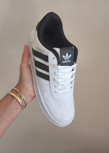 42 Beden beyaz Renk Adidas Beyaz Siyah Erkek Spor Ayakkabı