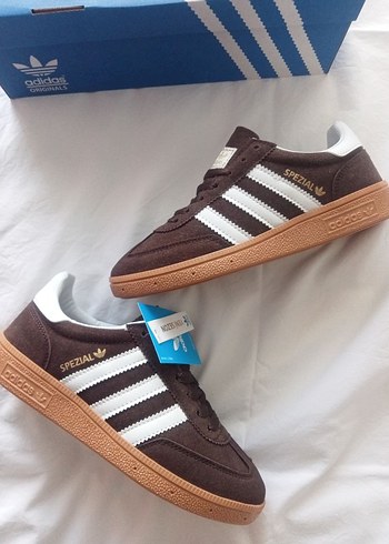 40 Beden kahverengi Renk Adidas Kahverengi Spor Ayakkabı