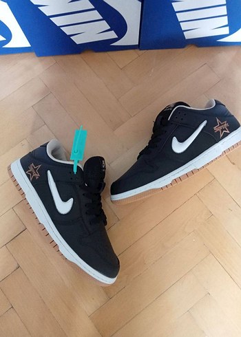 Siyah Bağcıklı Nike Erkek Spor Ayakkabı