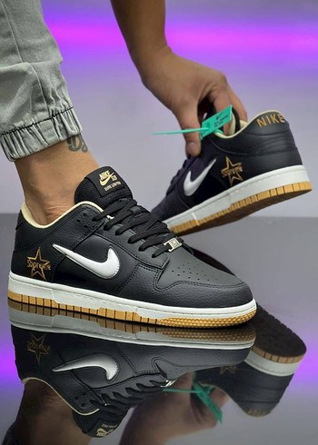 Nike Siyah Bağcıklı Nike Erkek Spor Ayakkabı