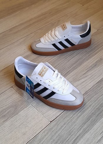Adidas ürünü