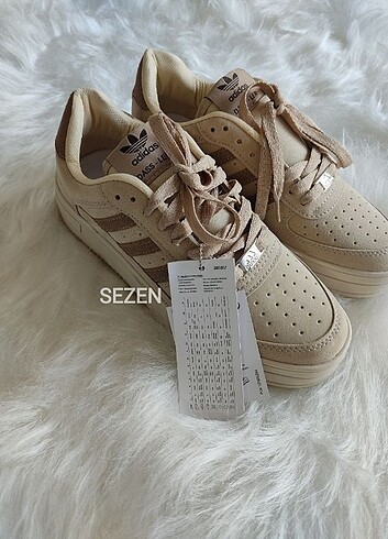 36 Beden Bayan Adidas spor ayakkabisi
