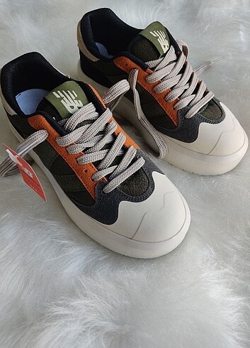 New Balance Bayan spor ayakkabi