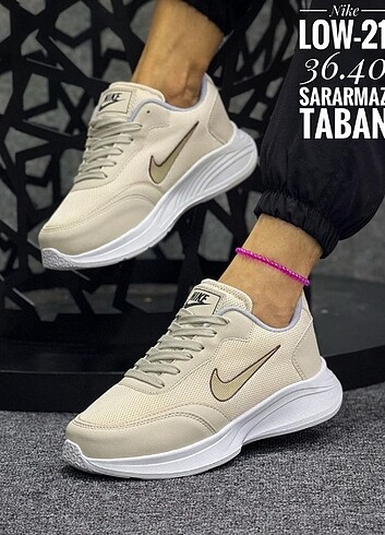Nike Bayan spor ayakkabi 