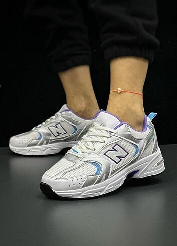 New Balance Bayan spor ayakkabisi