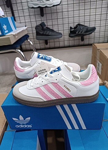 Adidas kadi spor ayakkabisi 