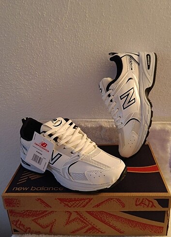 NEWBALANCE kadin spor ayakkabısı