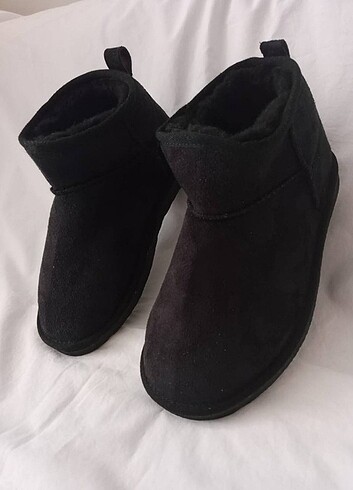 Ugg Kadin ugg bot