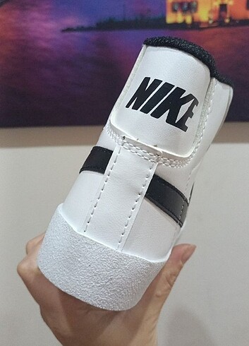 40 Beden beyaz Renk Nike spor ayakkabi 
